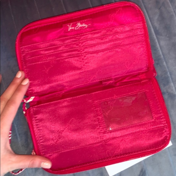 NWOT Vera Pink wallet/wristlet - Picture 4 of 4